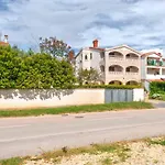 Apartman First-class Gaspar 4 Near The