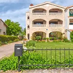 Apartment First-class Gaspar 4 Near The