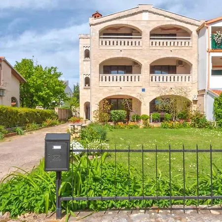 Apartman First-class Gaspar 4 Near The